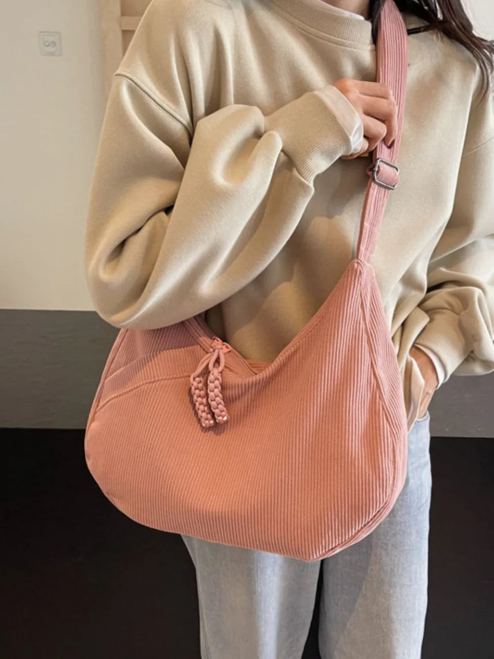 dcadbf0a-fa57-4bd6-bd82-9f3943f96a27-Max